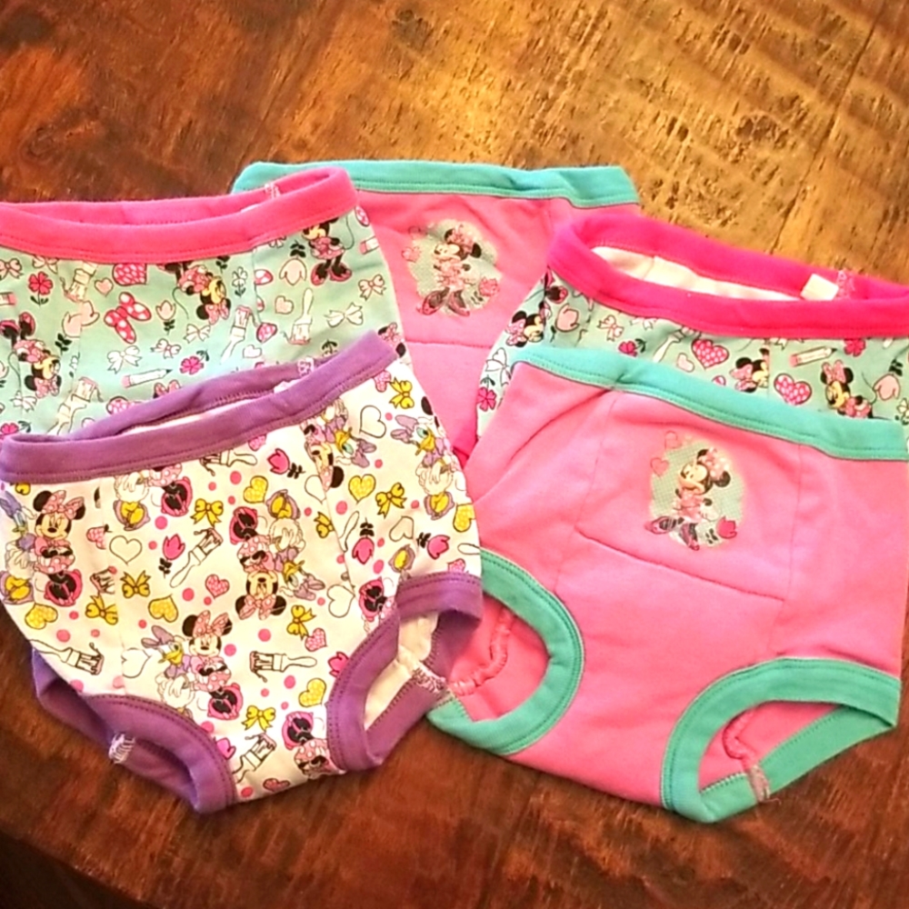 5 pair  Minney Mouse girls training panties